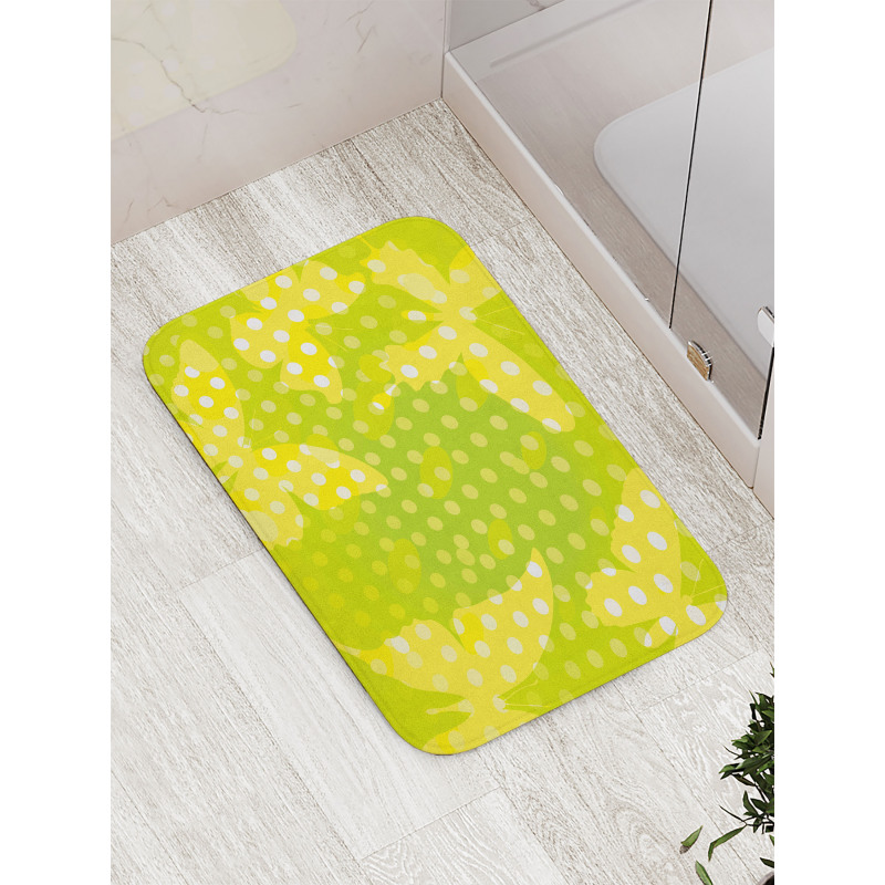 Butterfly Shapes Dots Bath Mat