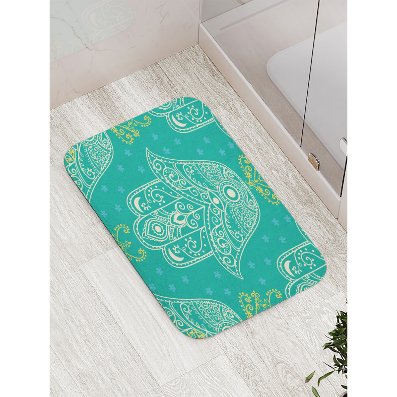 Hamsa Pattern Daisies Bath Mat