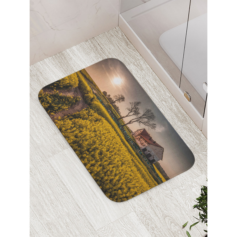 Old Rural House Bath Mat