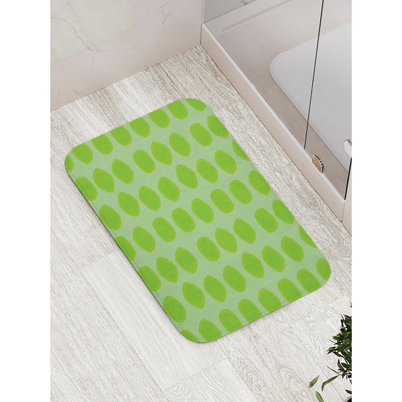 Simple Geometrical Bath Mat