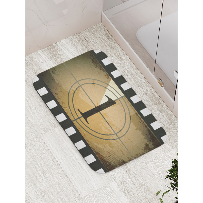 Grunge Countdown Bath Mat