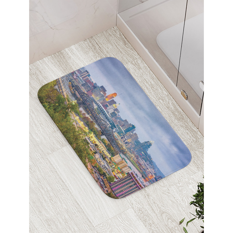 Wide Aspect of Bridge Bath Mat