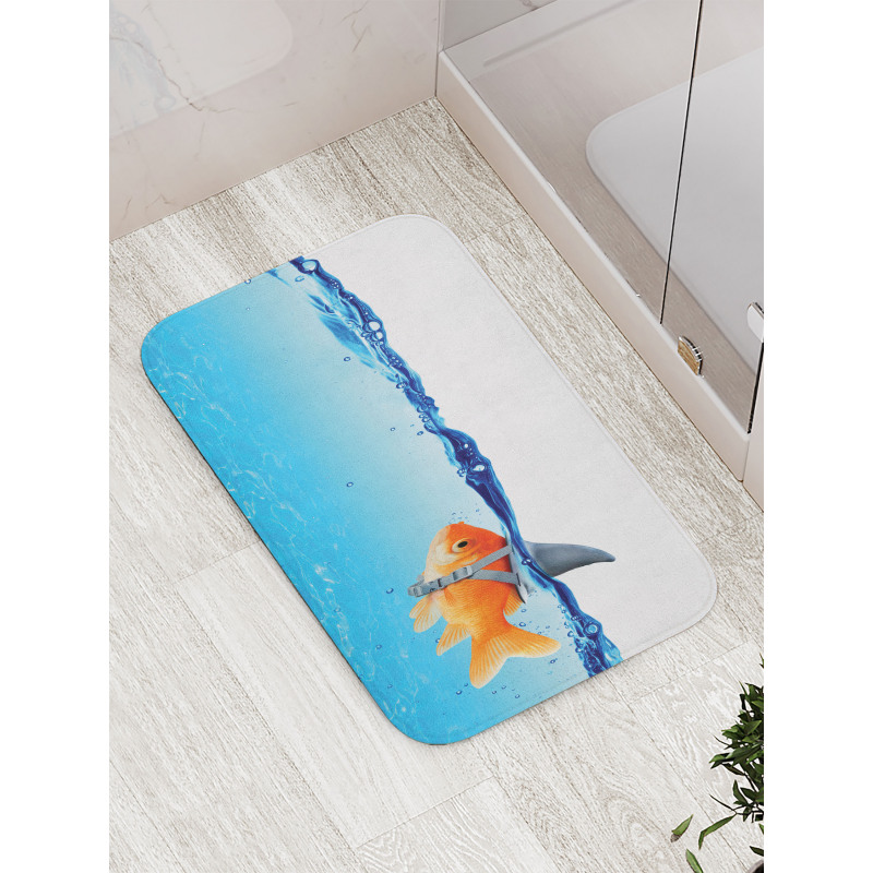 Small Fish with Shark Fin Bath Mat