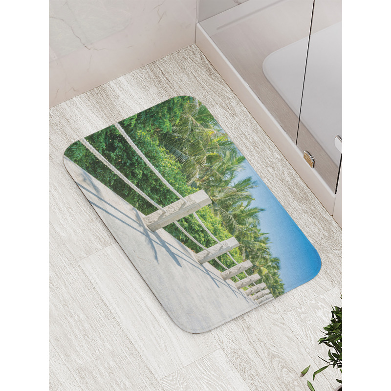 Walkway Island China Bath Mat