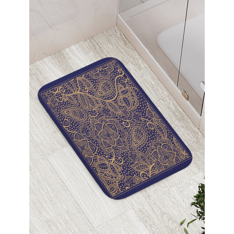 Lace Look Style in Square Bath Mat