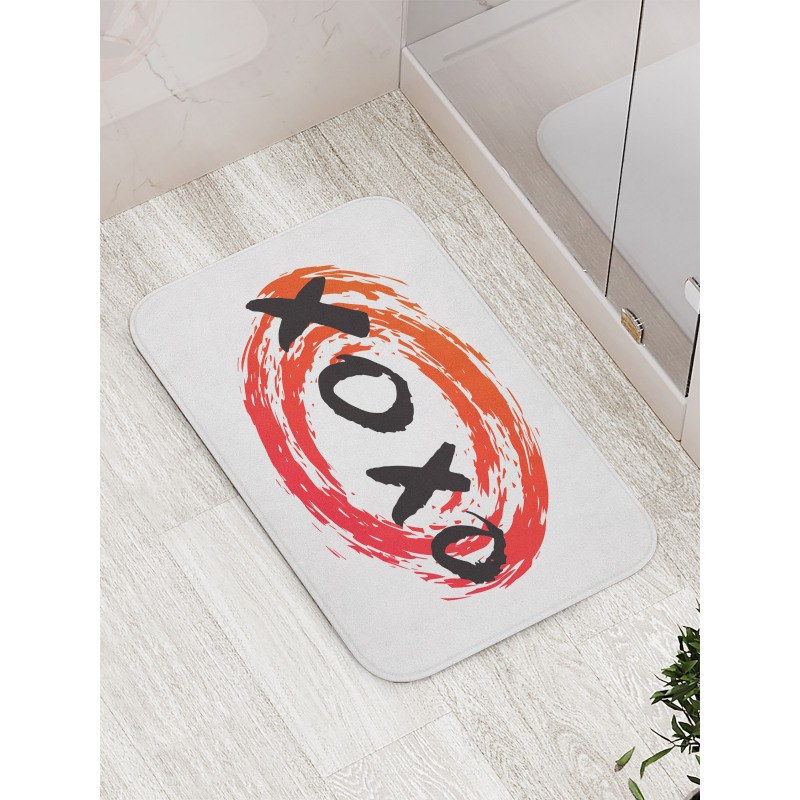 Grungy Brush Painting Circle Bath Mat