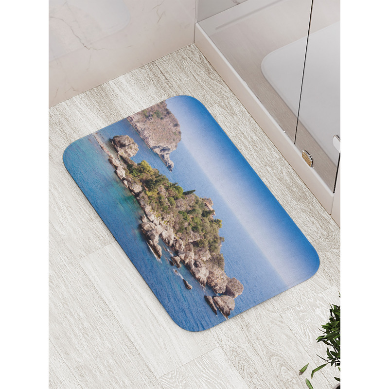 Taormina Beach Rocky Island Bath Mat