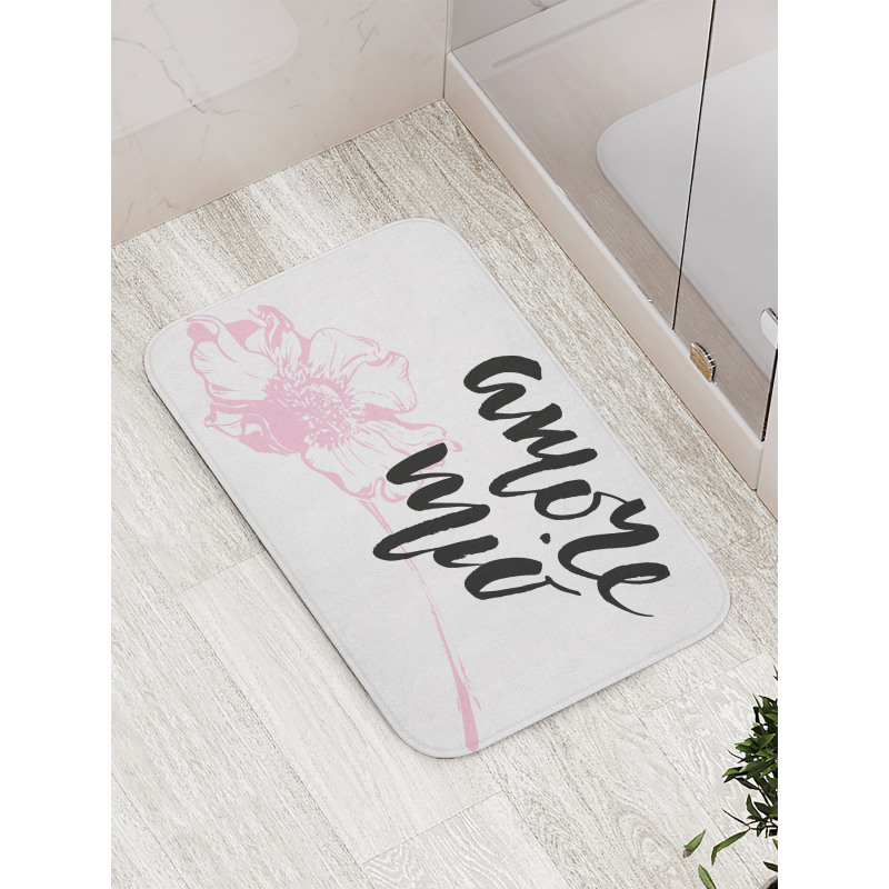 Amore Mio with Flower Bath Mat