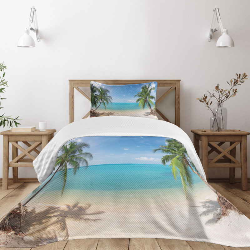 Panoramic View Beach Bedspread Set