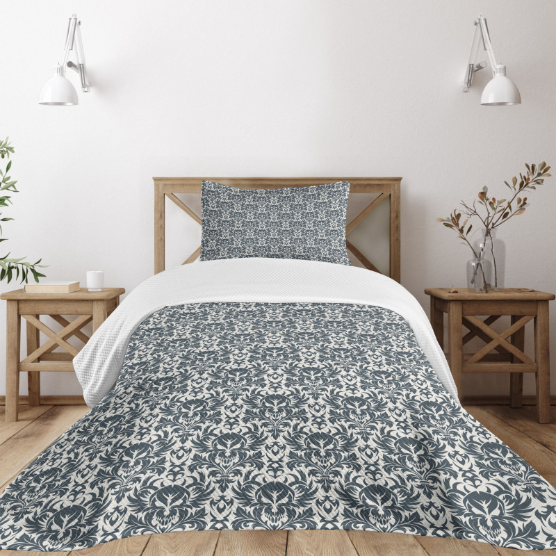 Skull in Flora Bedspread Set