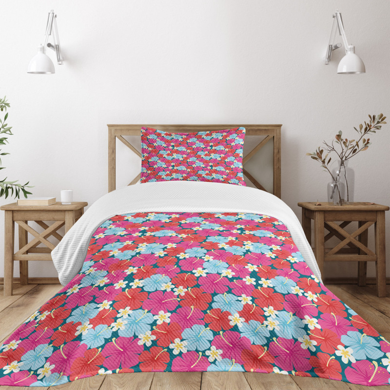 Vivid Tones Hibiscus Flowers Bedspread Set