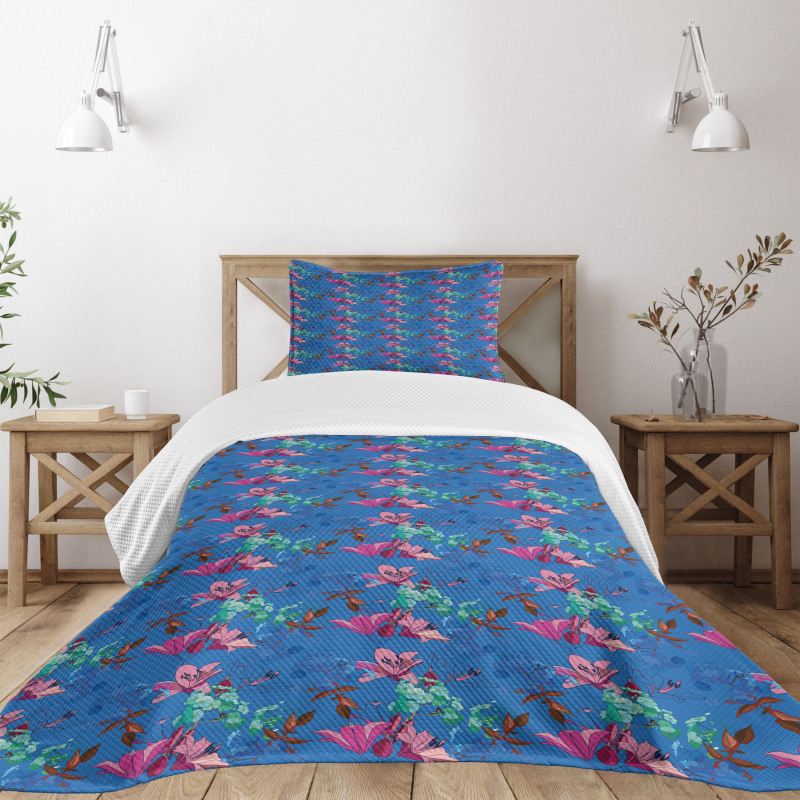 Blooming Lilies and Phloxes Bedspread Set