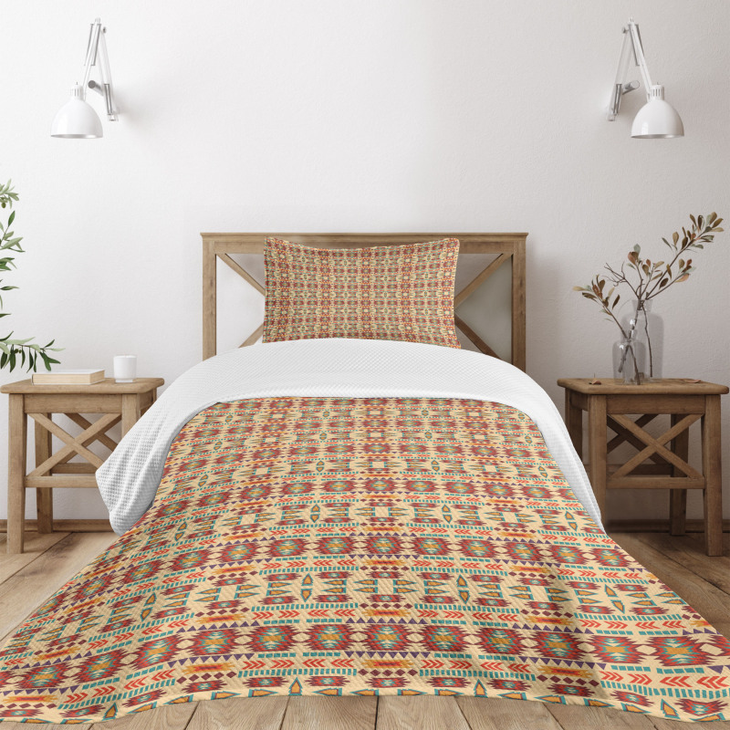 Traditional Geometric Motif Bedspread Set