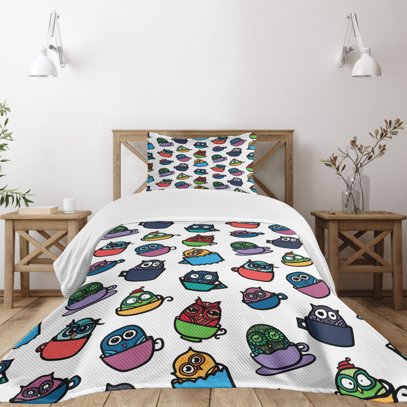 Funny Owl in Coffee Mug Bedspread Set