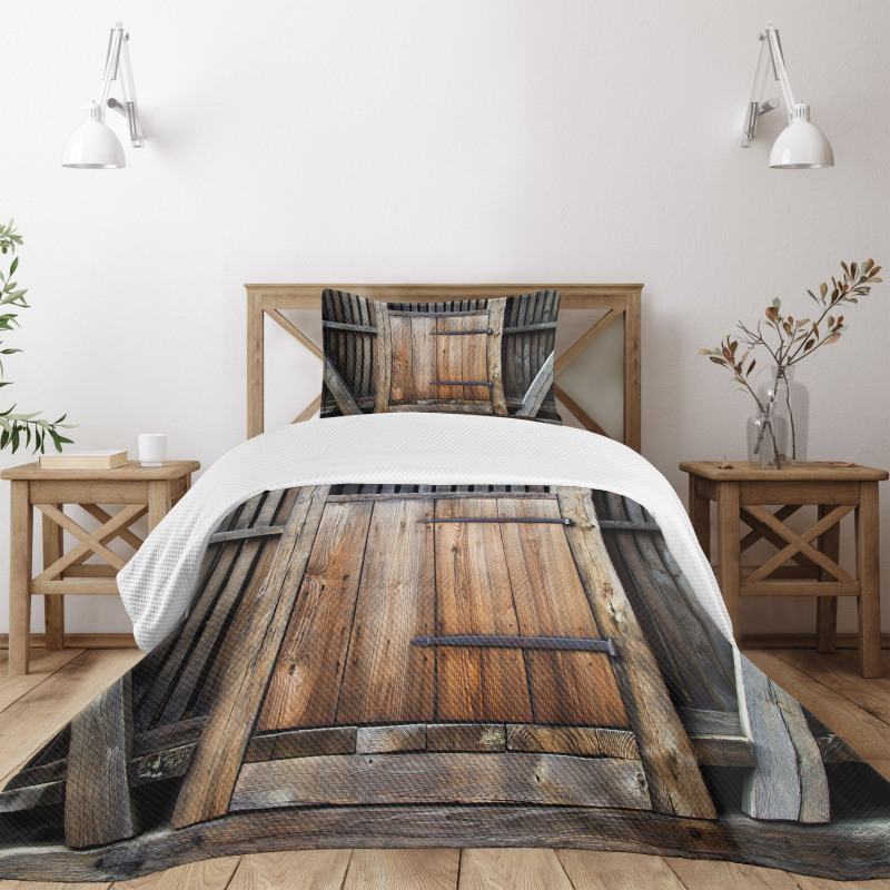 Rustic Rural Wood Door Bedspread Set