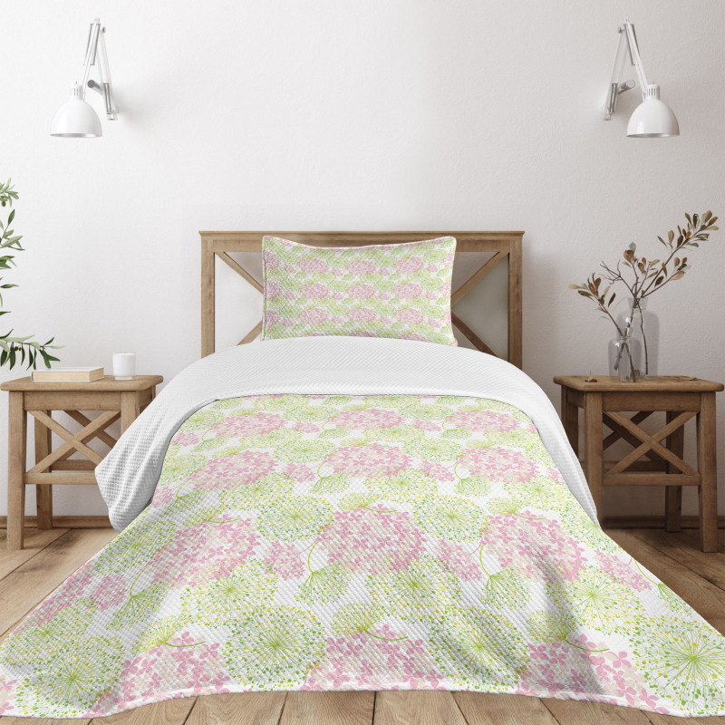 Dandelion Flower Pattern Bedspread Set
