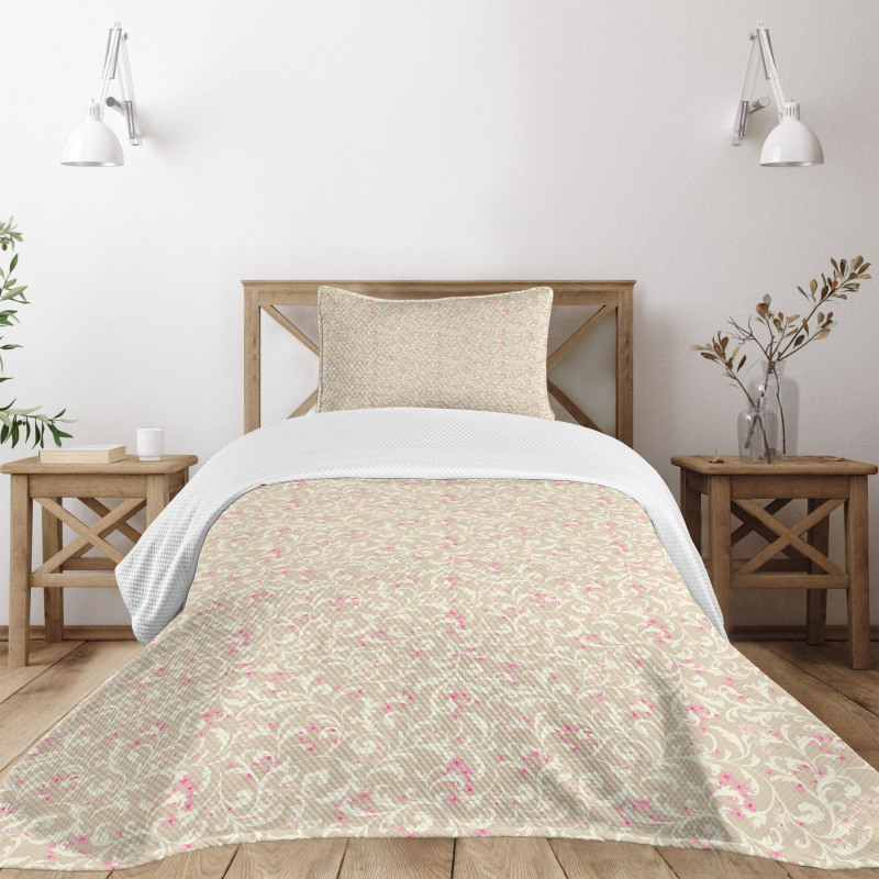 Curlicue Leafy Flowers Bedspread Set