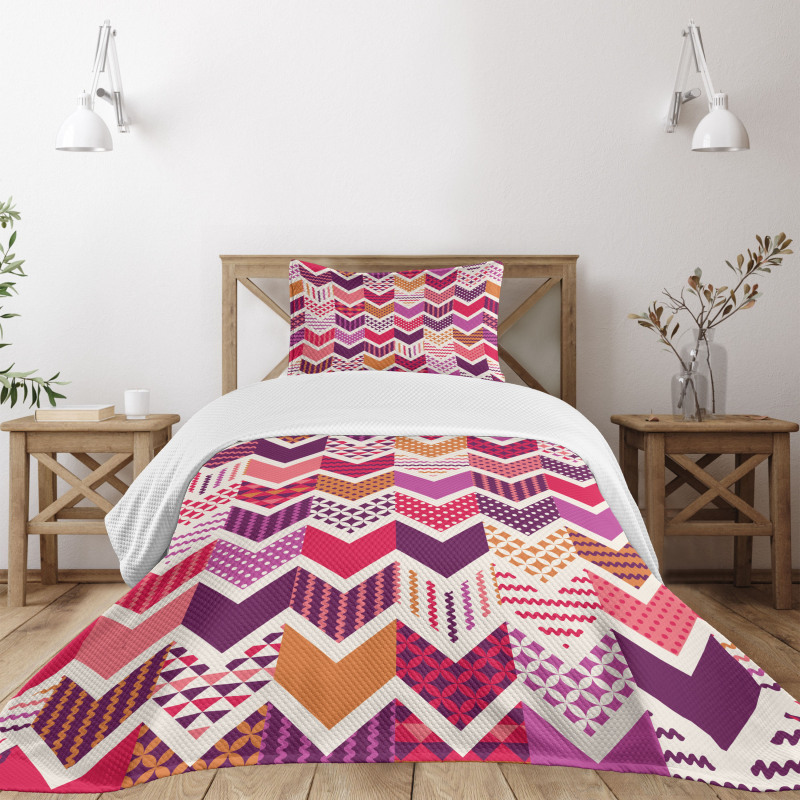 Arrow Chevron Geometry Bedspread Set