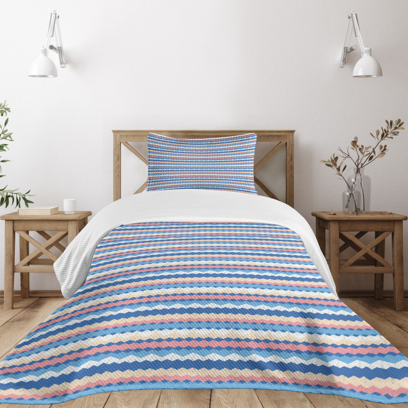 Grunge and Colorful Zigzags Bedspread Set