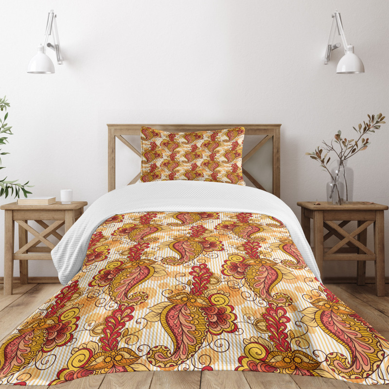 Ornate Paisley Bedspread Set