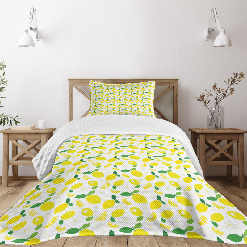 Citrus Leaves Flower Graphic Bedspread Set