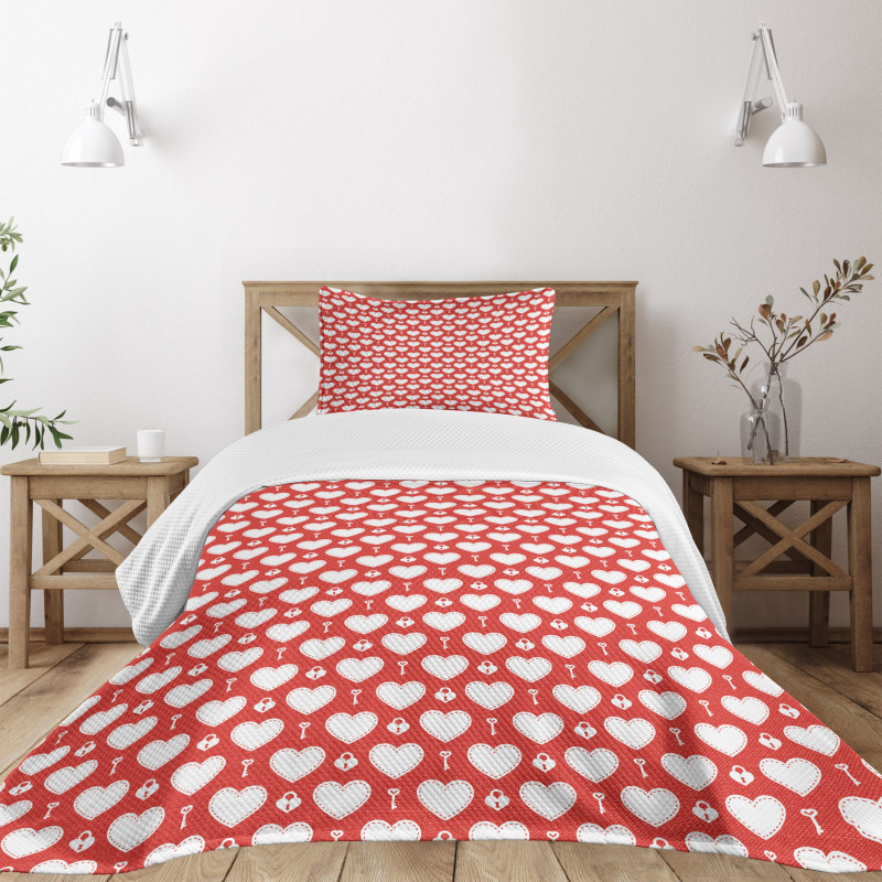 Key of the Heart Bedspread Set