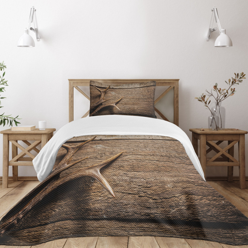 Wooden Deer Rustic Antler Bedspread Set