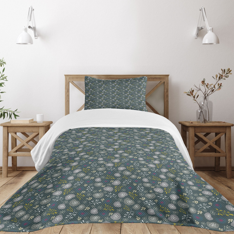 Forest Elements and Blots Bedspread Set