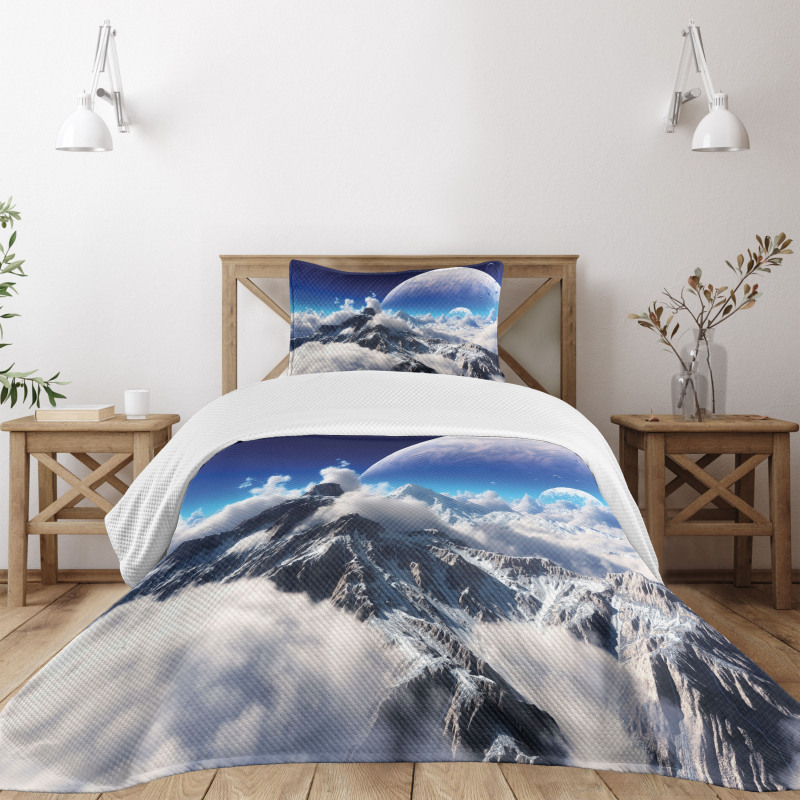 Snow Capped Mountain Bedspread Set