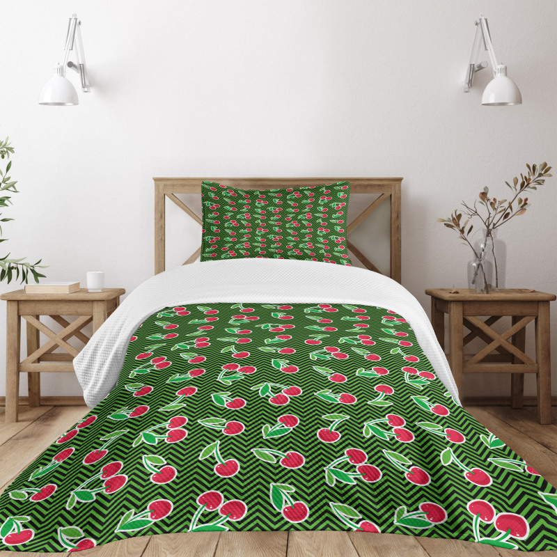 Fresh Fruits on Zigzag Art Bedspread Set