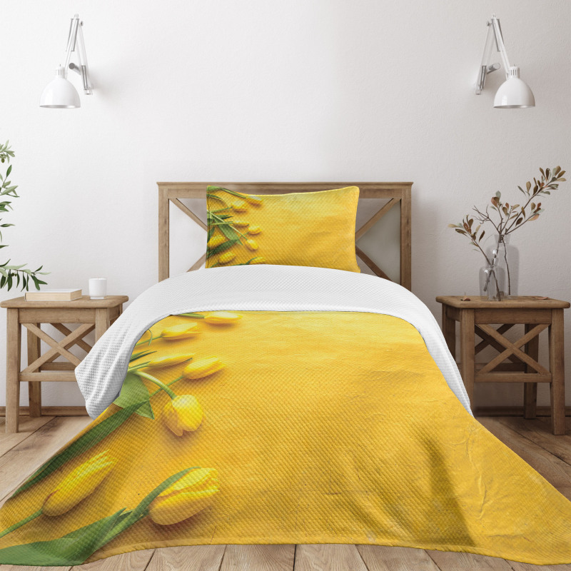 Tulip Flowers Garden Bedspread Set