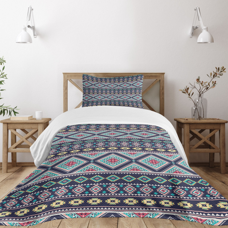 Folkloric Geometrical Art Bedspread Set