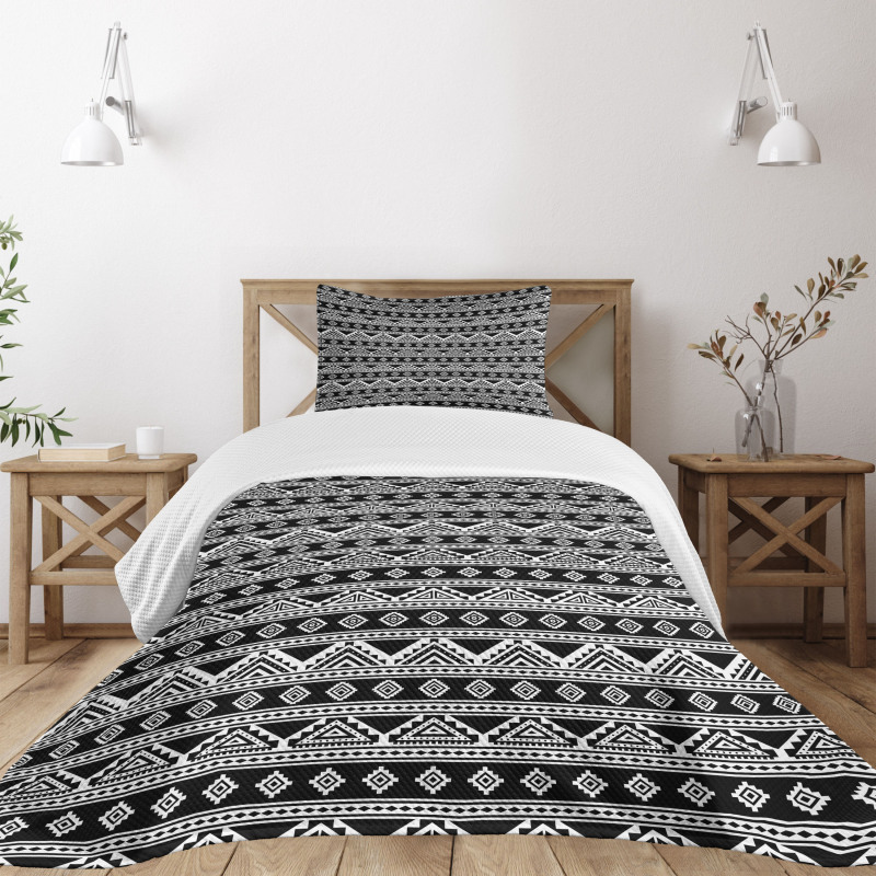 Monochrome Aboriginal Motifs Bedspread Set