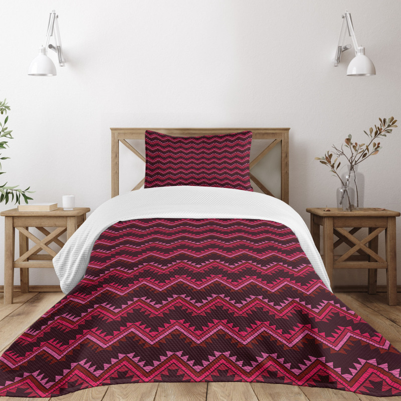 Ethnic Chevrons in Warm Tones Bedspread Set