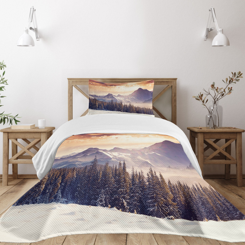 Winter Evening Mountain Bedspread Set