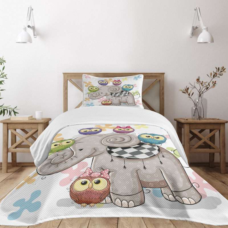 Elephant and Owls Love Bedspread Set