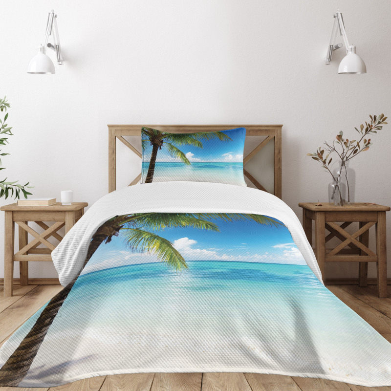 Exotic Beach Shoreline Bedspread Set