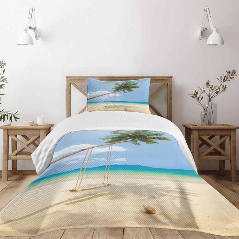 Coconut Palms Island Bedspread Set