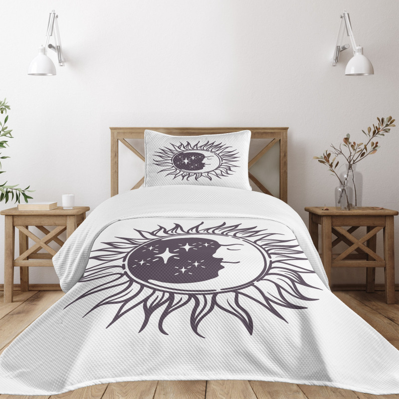 Cartoon Crescent in Sun Bedspread Set