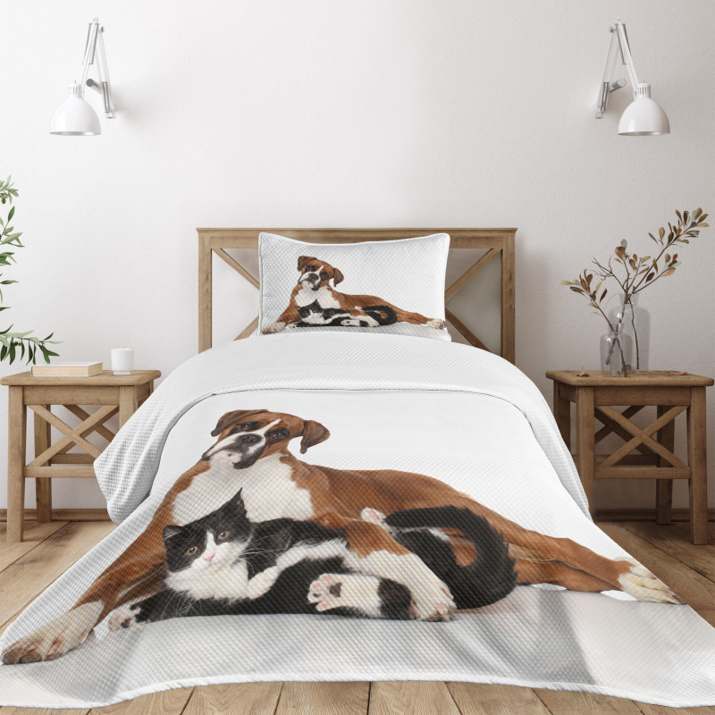 Cat Dog Friends Portrait Bedspread Set