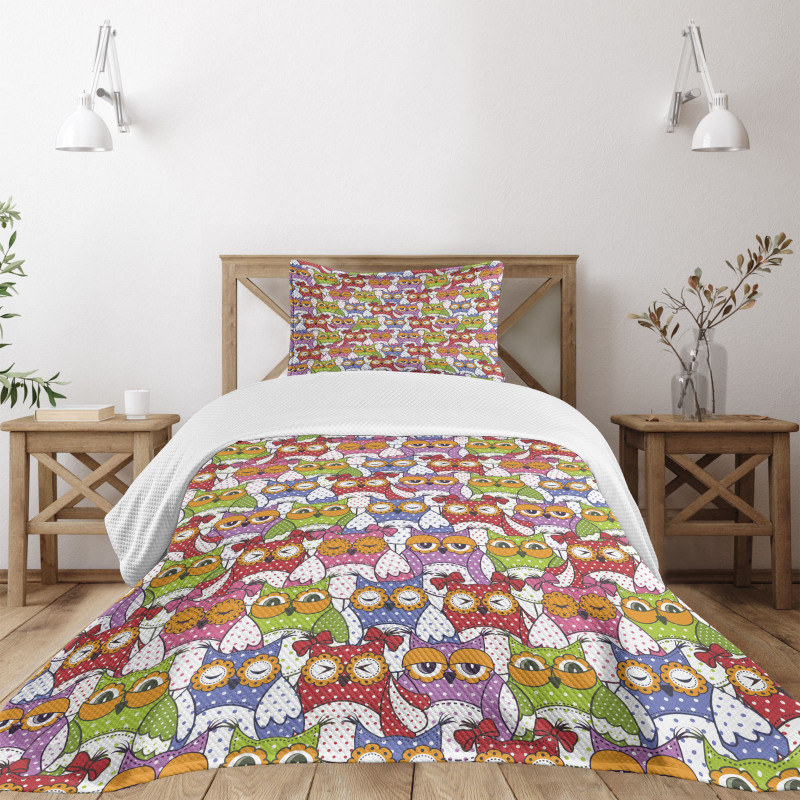 Ornate Owl Polka Dots Bedspread Set