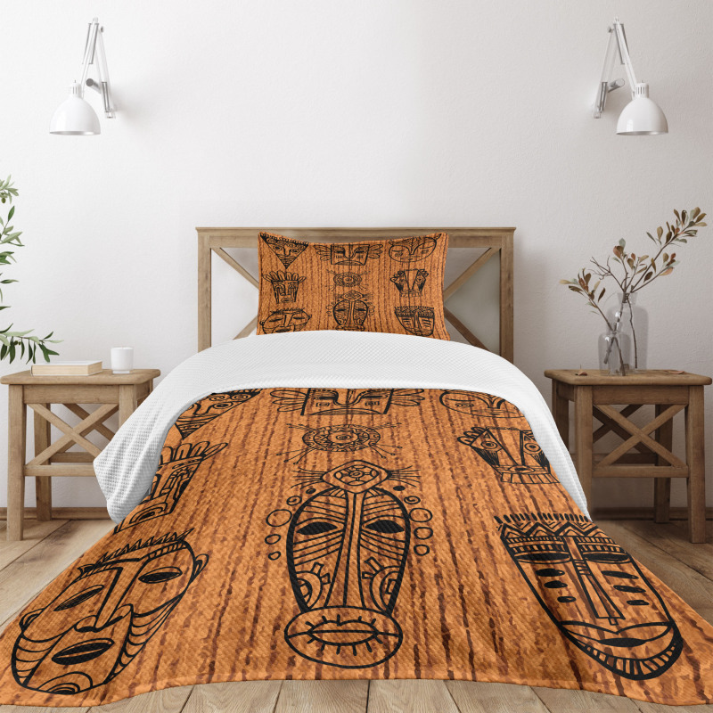 Native Masks Bedspread Set