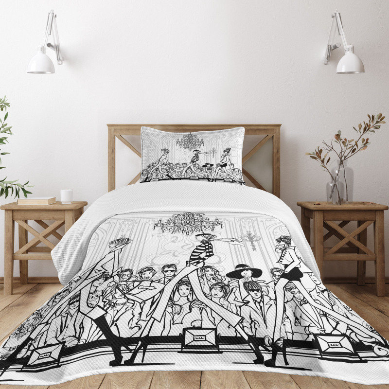 Fashion Women Catwalk Bedspread Set