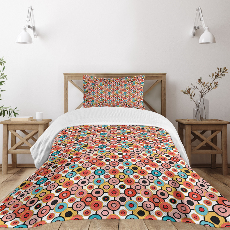 Retro Style Bubbles Bedspread Set