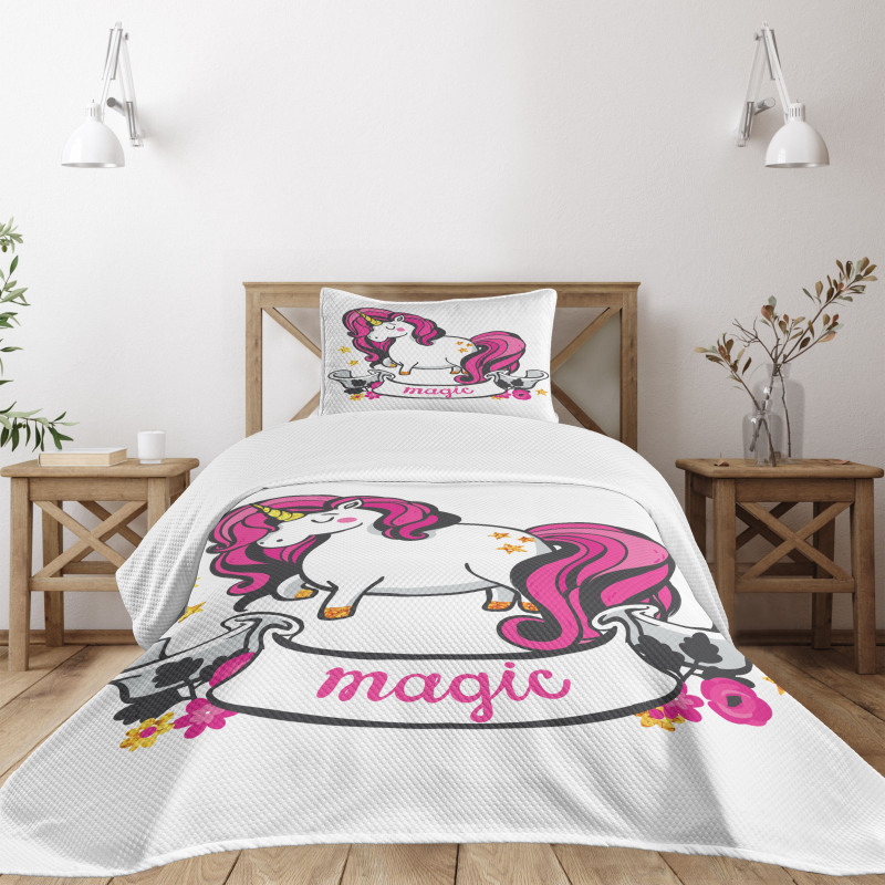 Unicorn with Pink Hair Bedspread Set