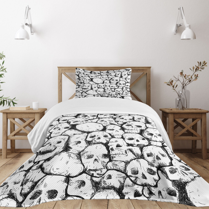 Grungy Skulls Halloween Bedspread Set