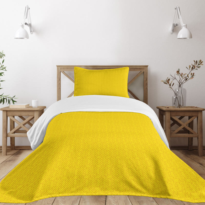 Abstract Ivy Leaf Buds Bedspread Set