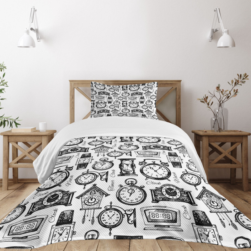 Hand Drawn Clocks Bedspread Set