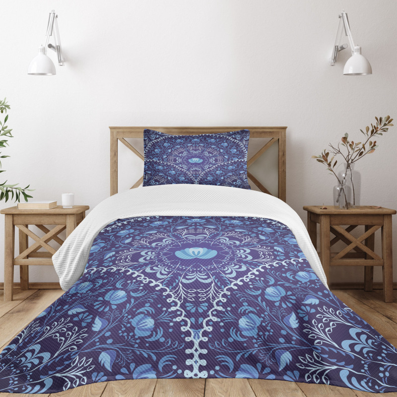 Oriental Circular Design Bedspread Set