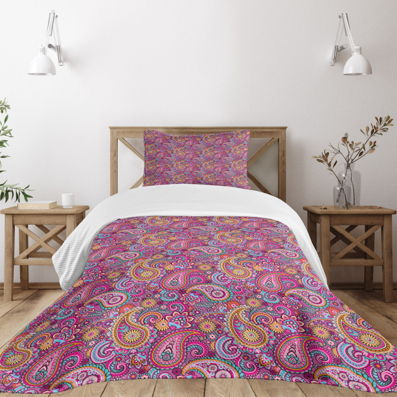 Flowers and Sun Bedspread Set